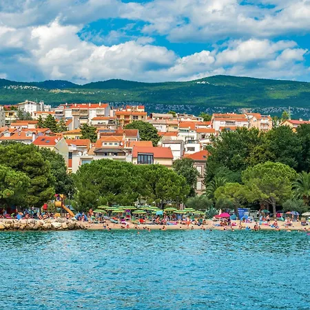 In 51717 Apartment Crikvenica