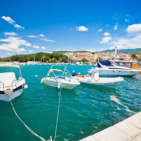 Lägenhet In 51717 Crikvenica